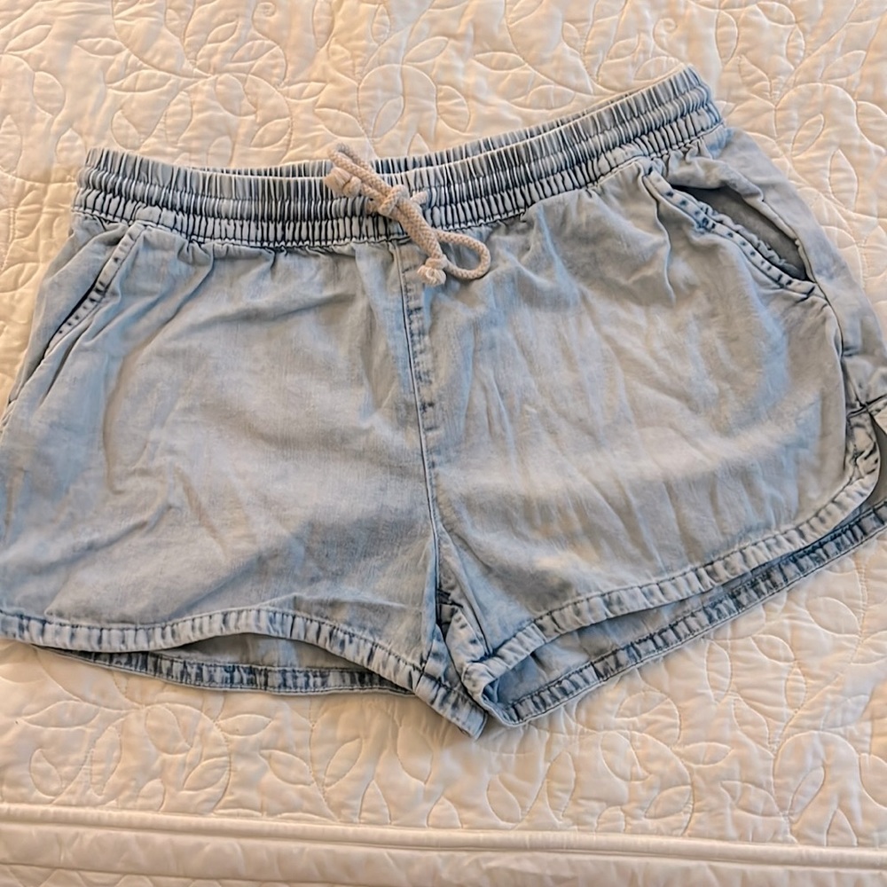 American eagle casual shorts